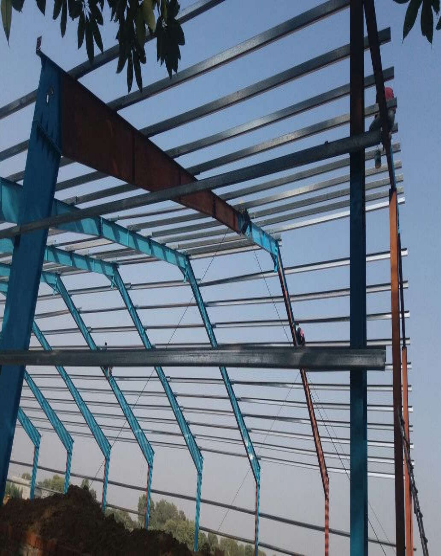 Project photograph from company profile page 170 (ERRECTION OF STEEL STRUCTURE IN PROGRES)